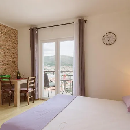 Apartmani Topcic * Trogir
